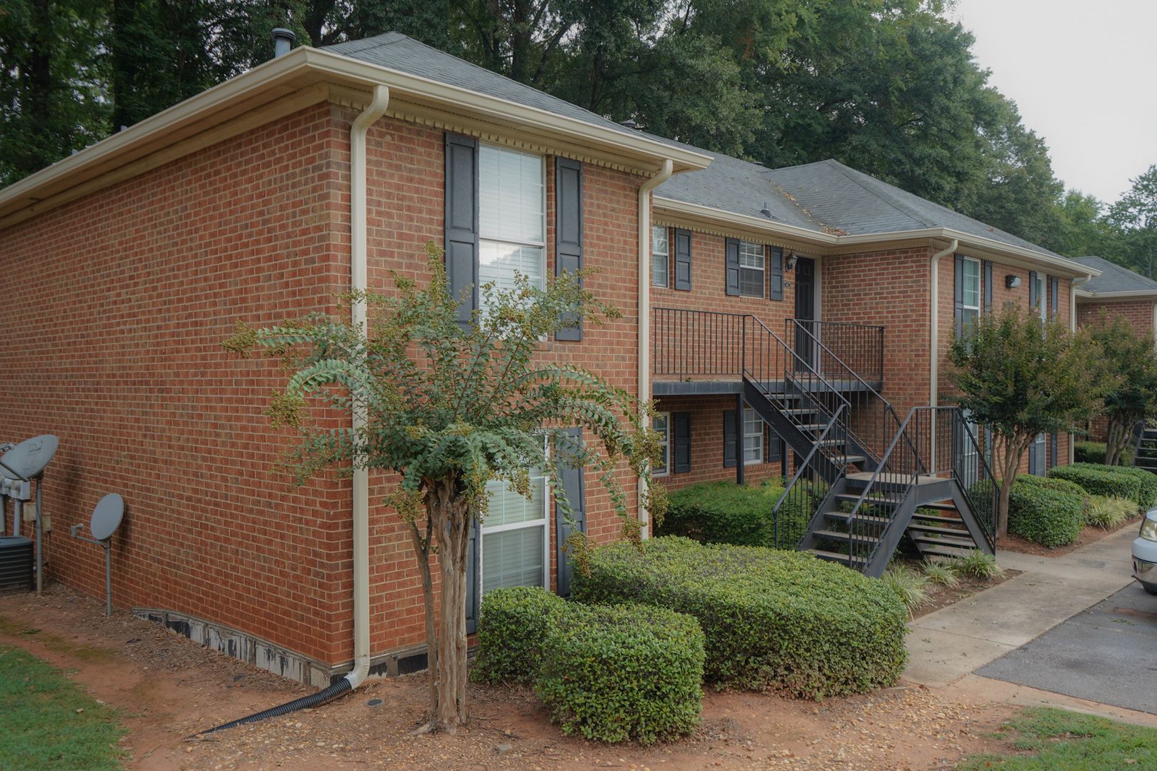 athens Condo: 1688 Prince Avenue #104