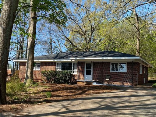 Beautiful Brick Ranch on Expansive Private Lot Near Athens