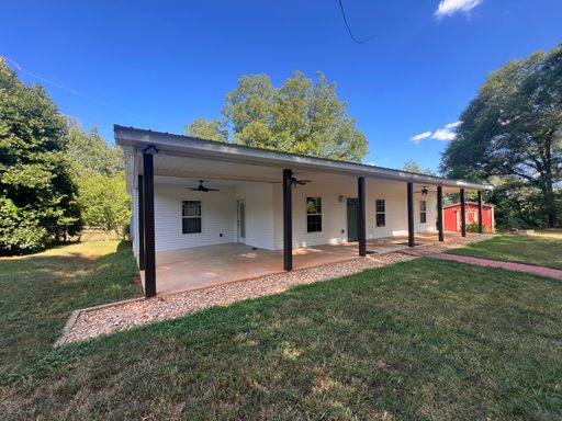 Beautifully Renovated 3-Bedroom Home with Fenced Yard in Jefferson, GA