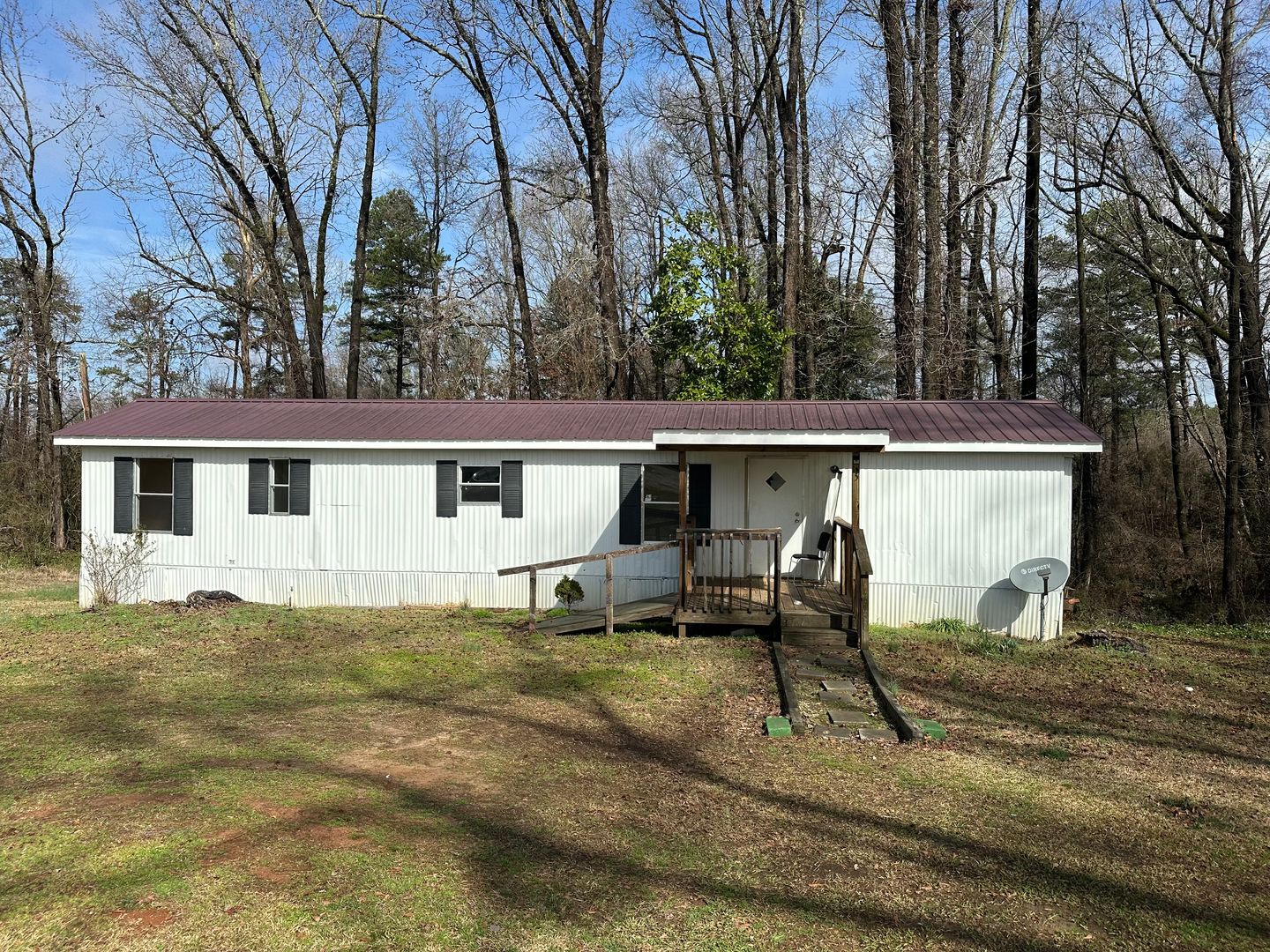 Commerce Apartment: 581 Ila Road