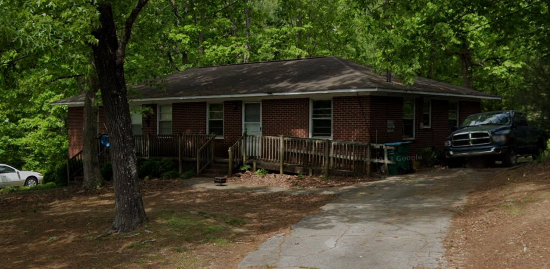 Royston Apartment: 468 Taylor St.