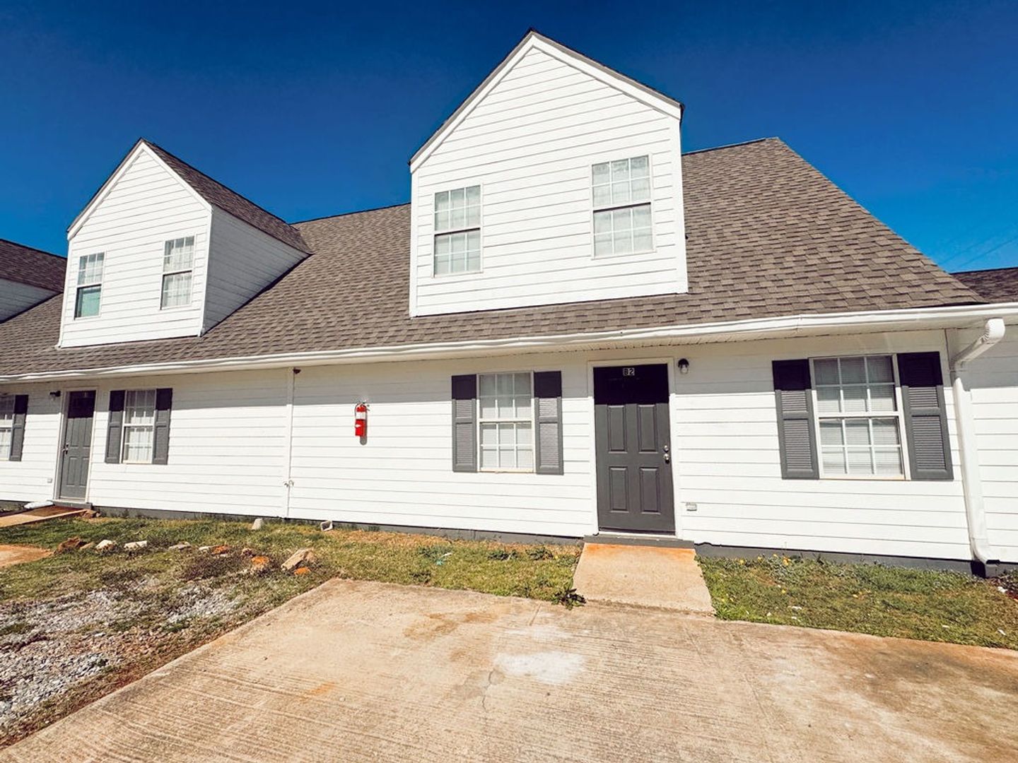 Cleveland Apartment: 896 Campbell Street