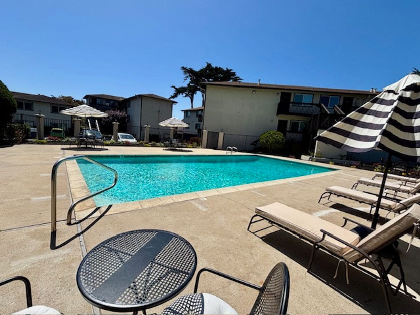 Marina Apartment: 3116 Lake Drive