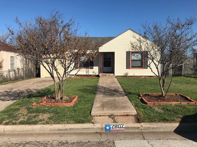Abilene House: 2802 S. 10TH