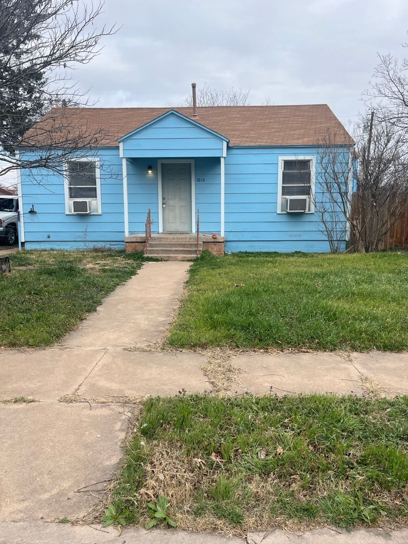 Abilene House: 1610 S. 15th