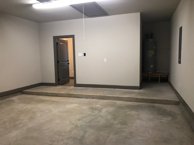 Abilene House: 7438 Salerno Ct