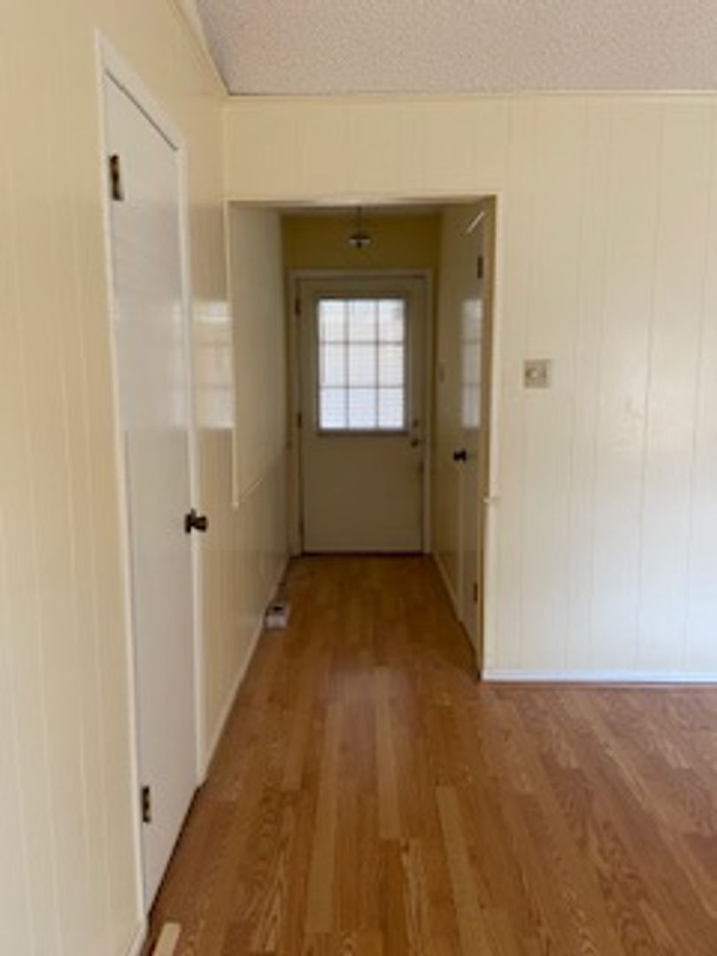 Abilene House: 4810 Robertson Drive