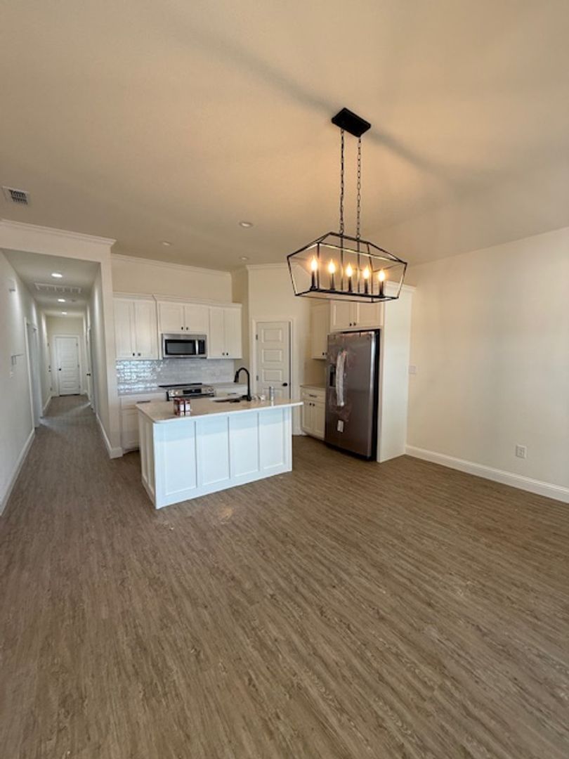 Abilene House: 6992 Nitin Way