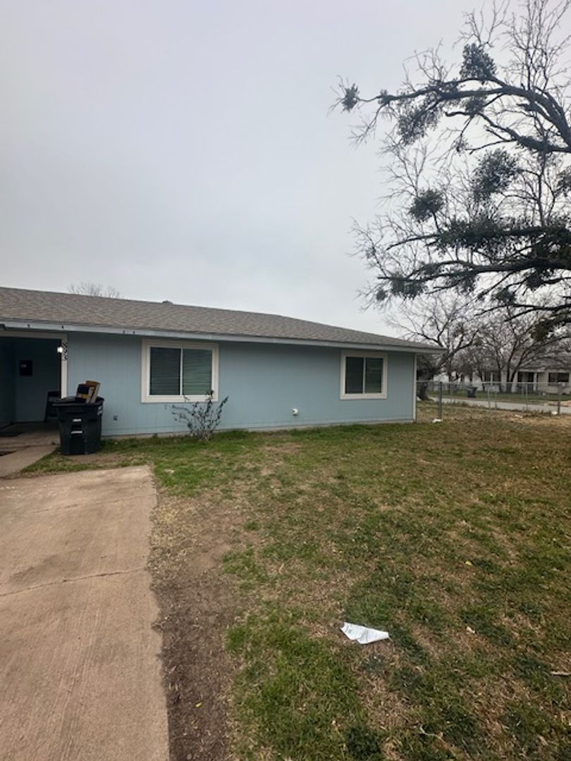 ABILENE House: 893 PALM