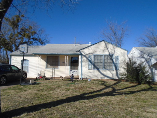 2 Bed 1 Bath Rental at 1750 South 22nd Street, Abilene, TX – photo 1