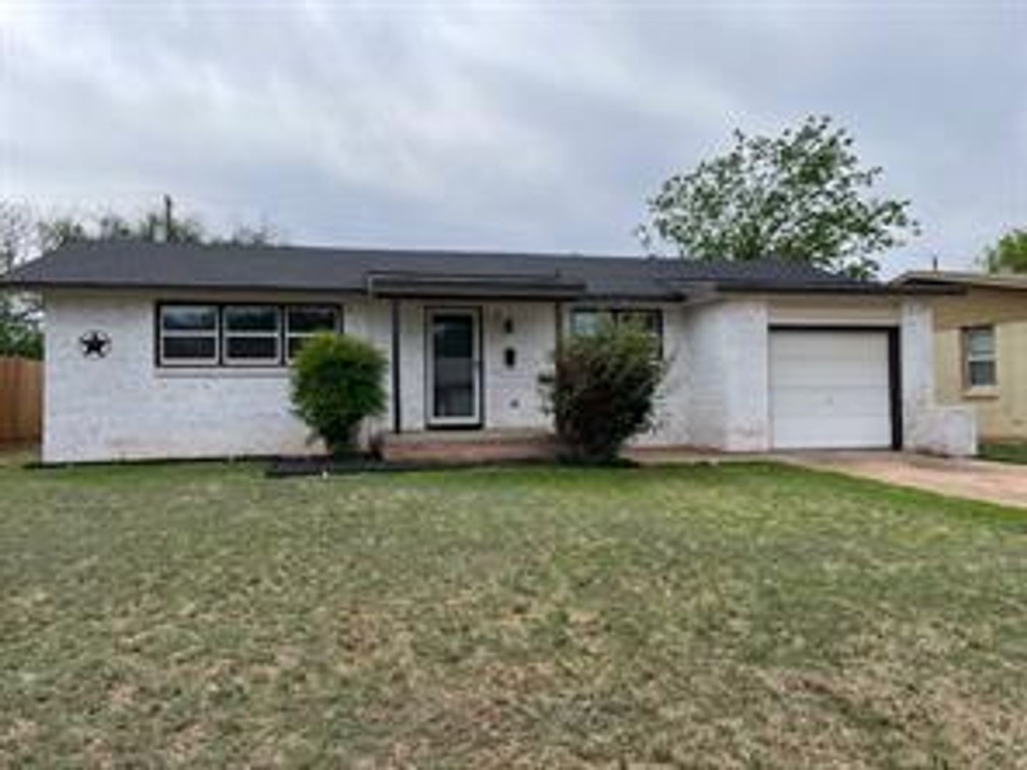 Abilene House: 1460 Glenhaven