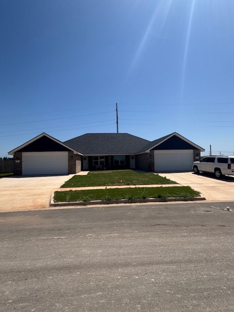 ABILENE House: 409 KRISTIE PATH