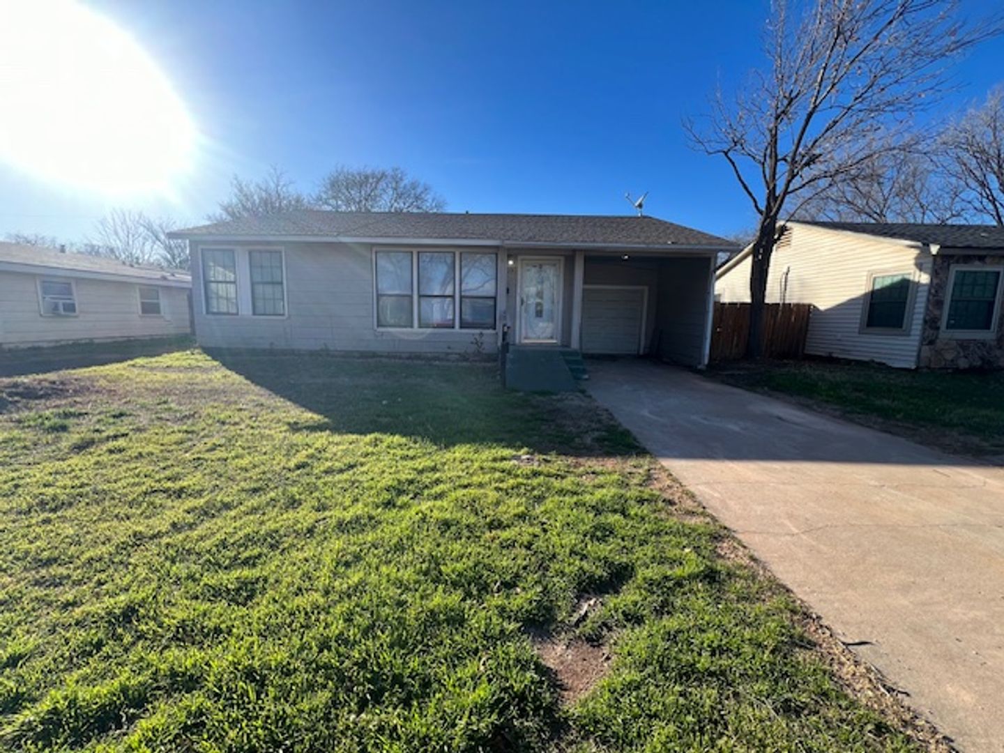 ABILENE House: 910 S LA SALLE