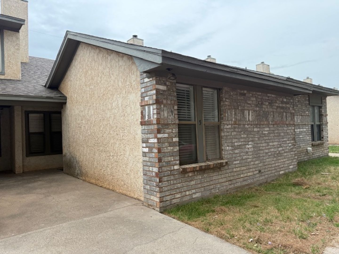 Abilene House: 5 Crossroads