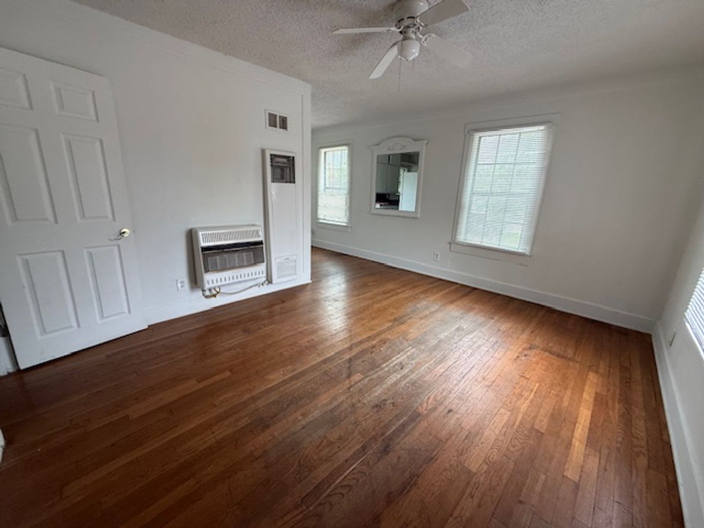 Abilene House: 618 Santos