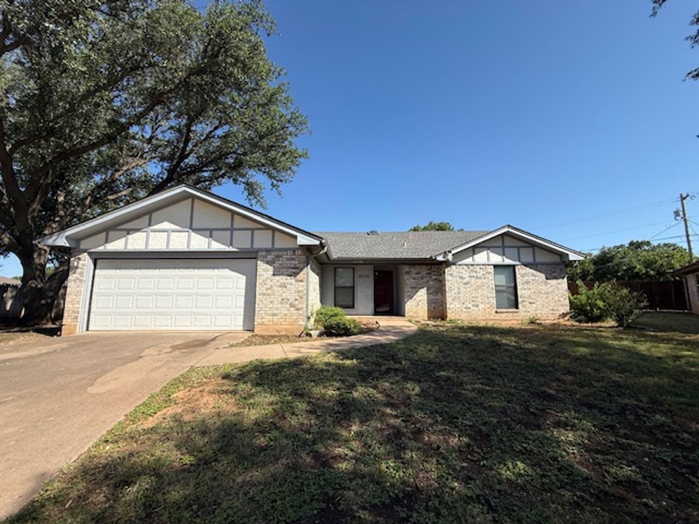 Abilene House: 4608 Oak Knoll Street