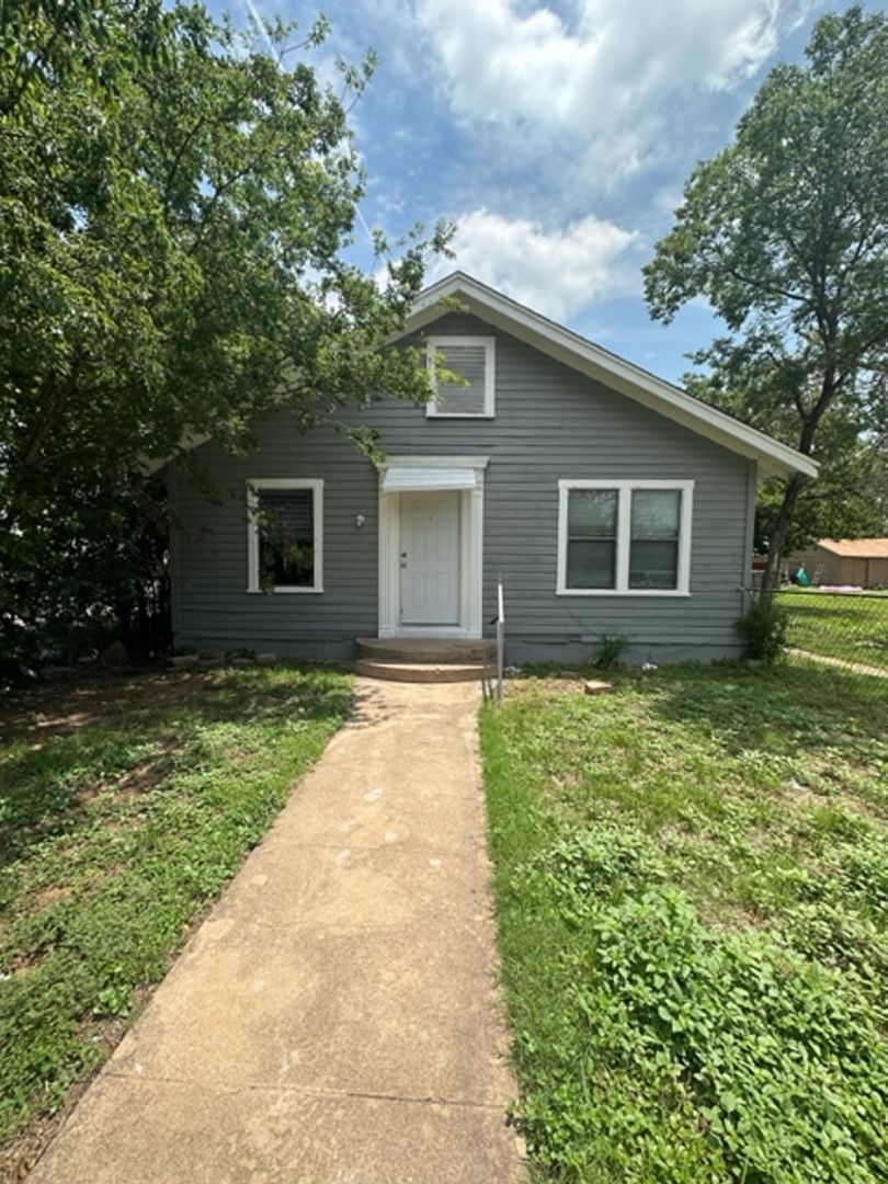 Abilene House: 1425 Chestnut