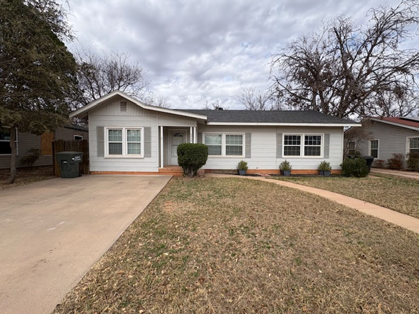 Abilene House: 3442 S 11th