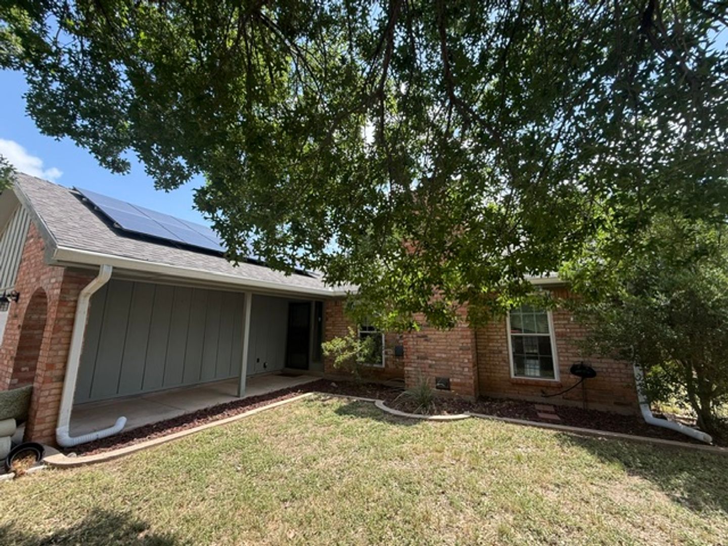 ABILENE House: 1949 CHIMNEY WOOD CT