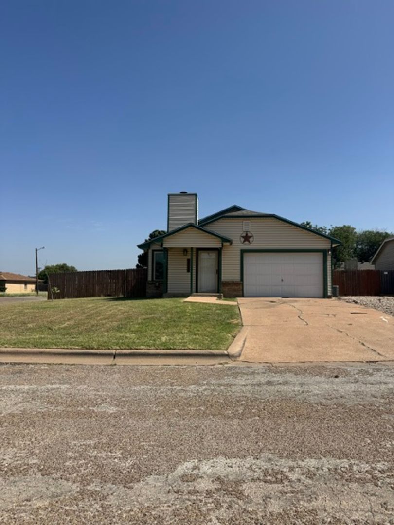 ABILENE House: 3826 MARK CT