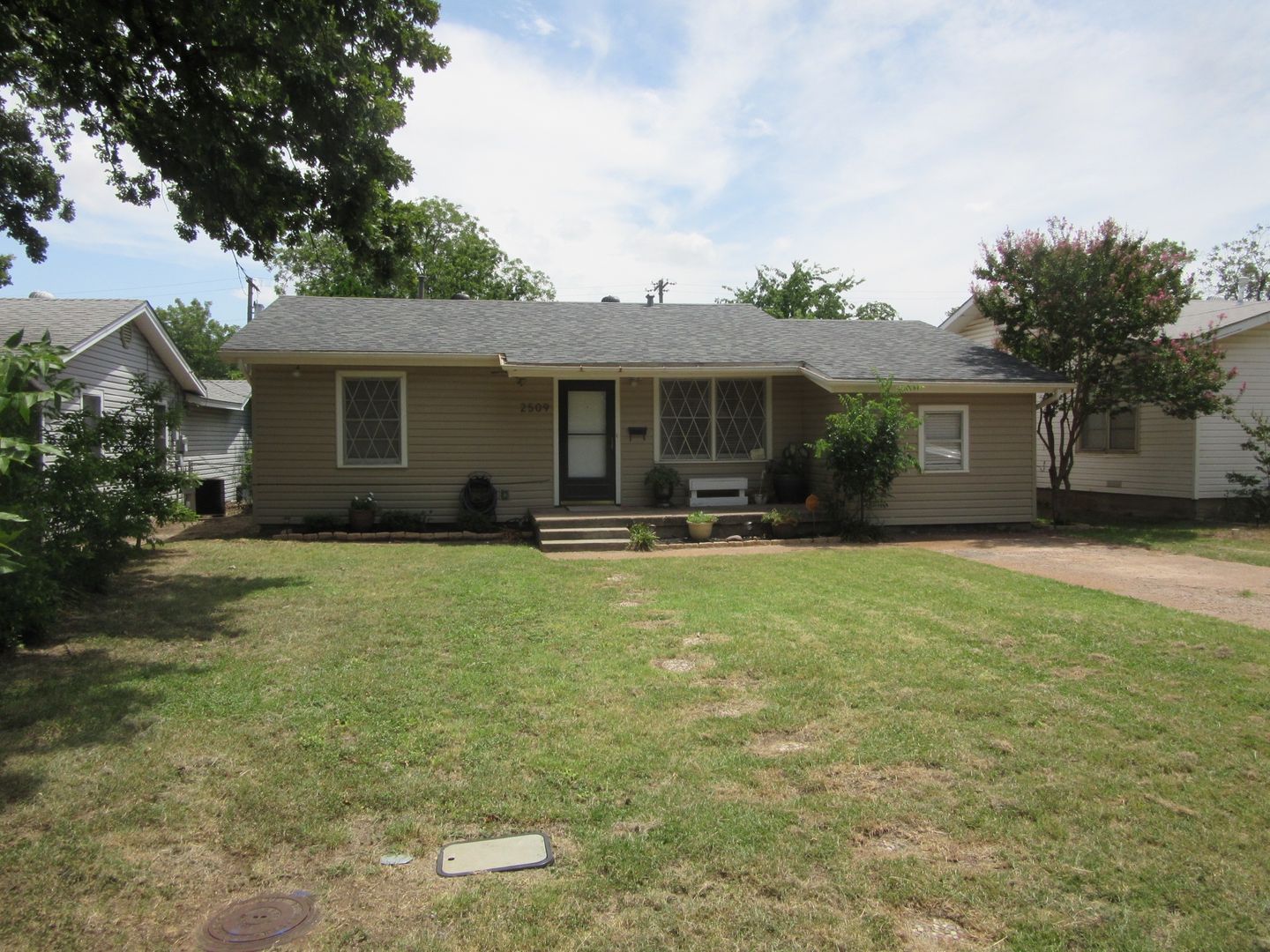ABILENE House: 2509 S 25TH