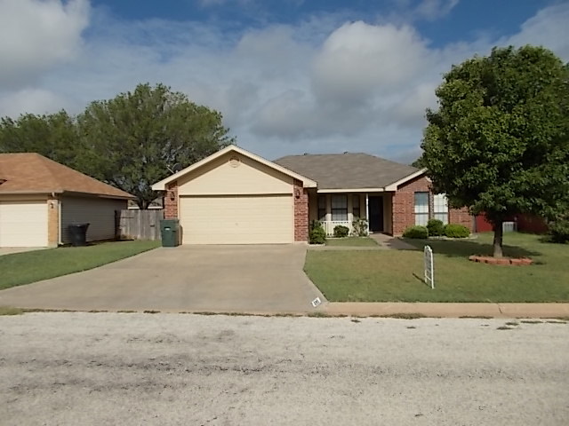 Abilene House: 3950 Trinity