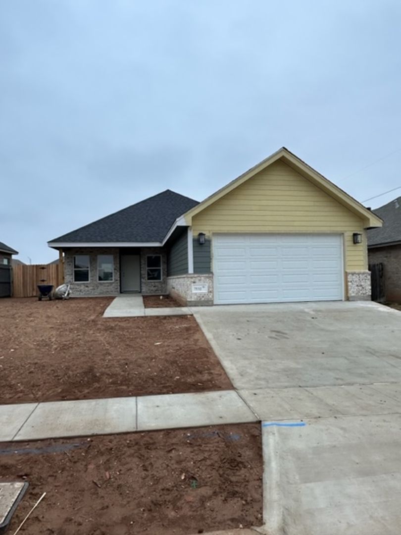 ABILENE House: 7532 SALERNO CT