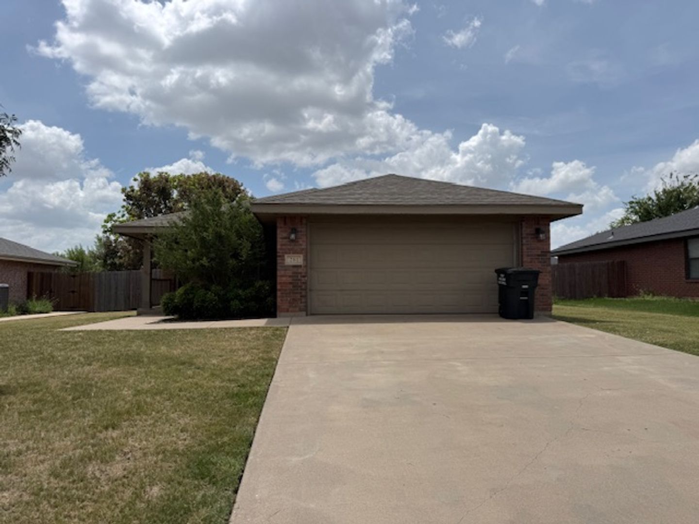 Abilene House: 281 Sugarberry Ave
