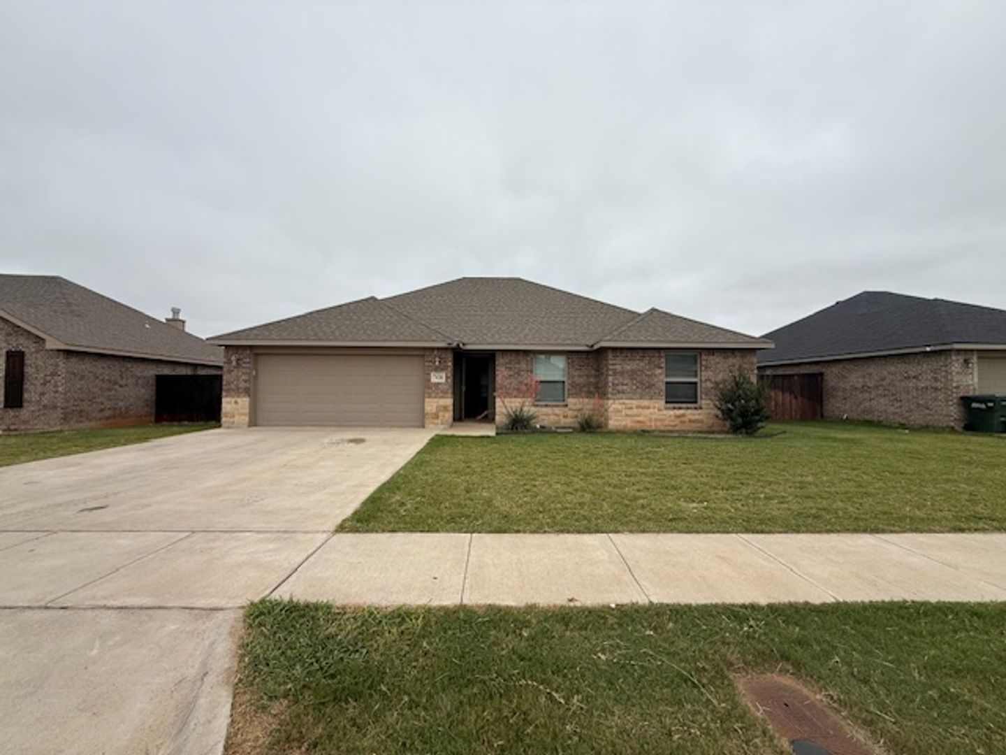 Abilene House: 7426 Mountain View
