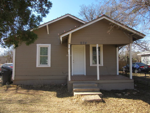 934 Ballinger – photo 1
