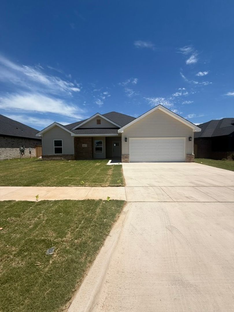 Abilene House: 6901 Glen Abbey