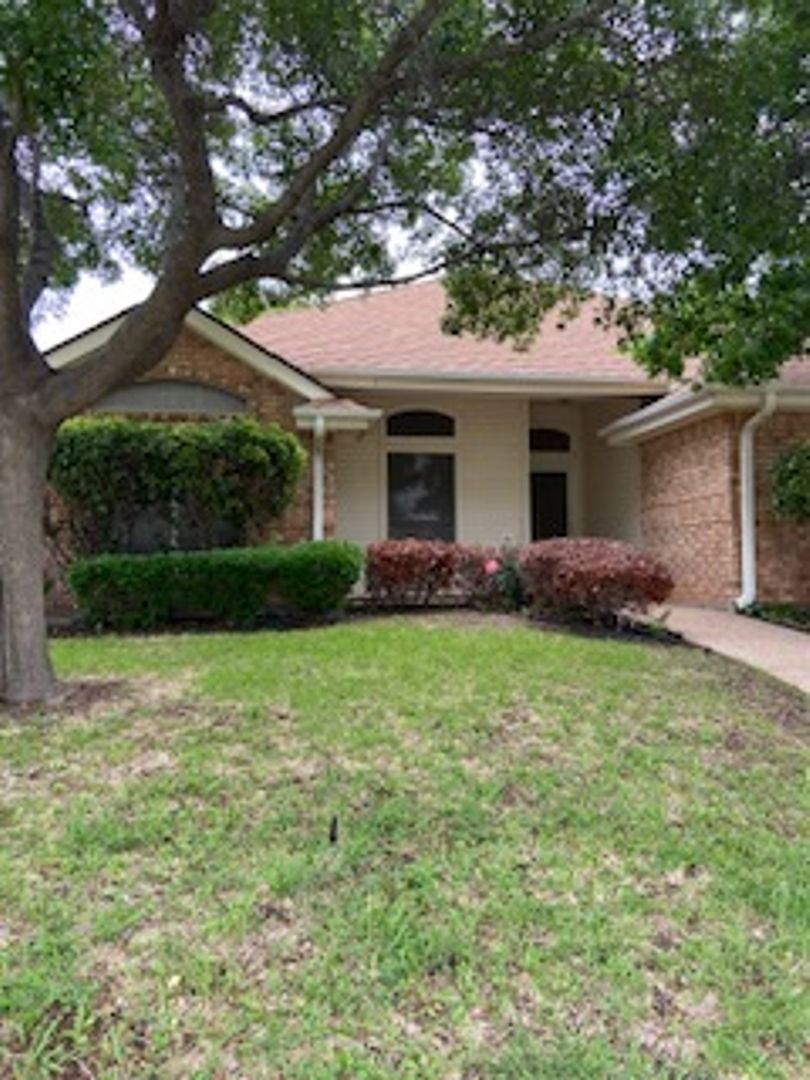 Abilene House: 5331 Willow Ridge Rd
