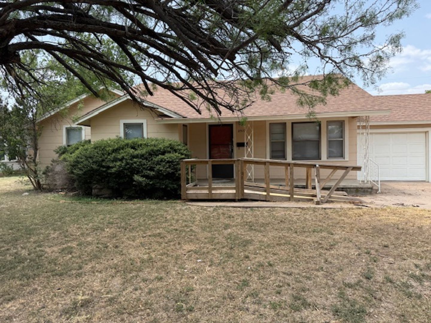 ABILENE House: 2510 MARSHALL STREET