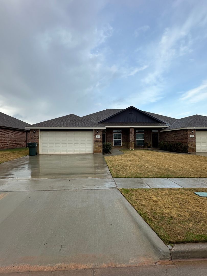 ABILENE House: 3820 CARRERA