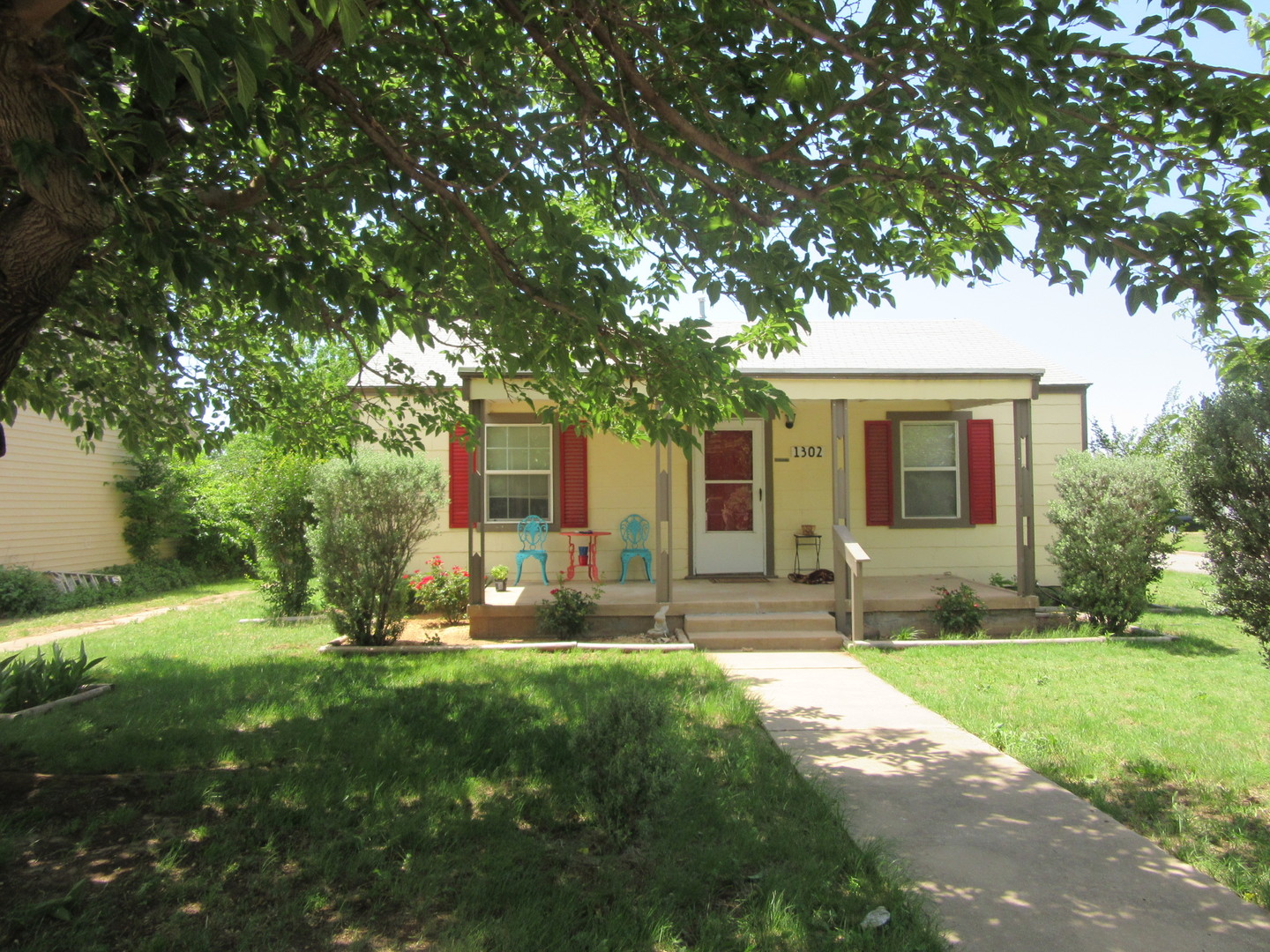 ABILENE House: 1302 MARSHALL ST