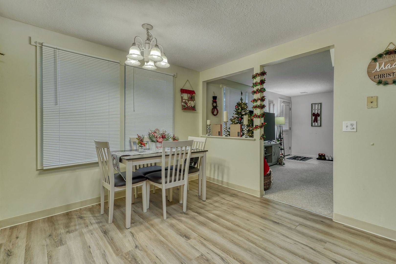 6137 Patriot Drive, Ontario, NY 14519