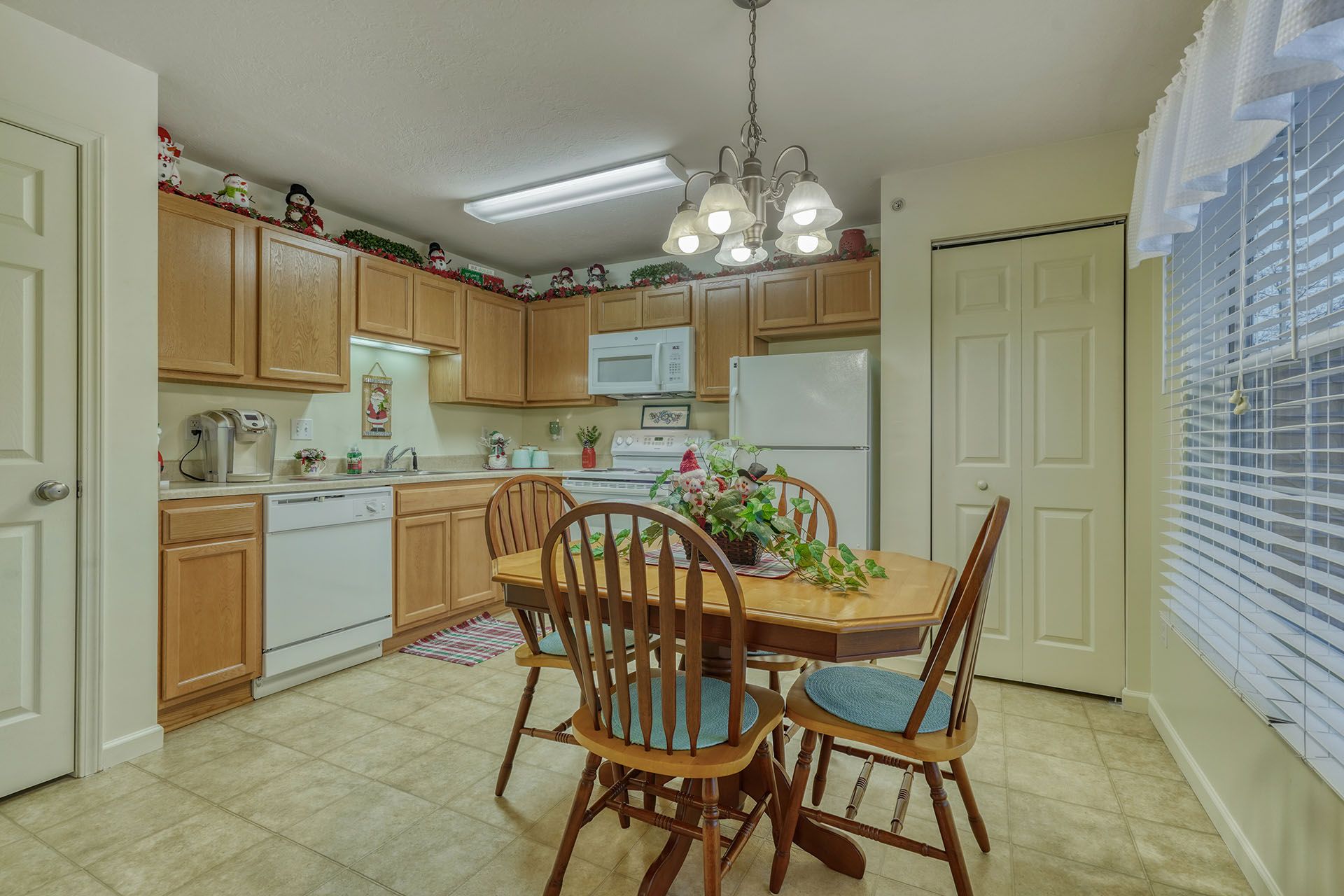 6137 Patriot Drive, Ontario, NY 14519