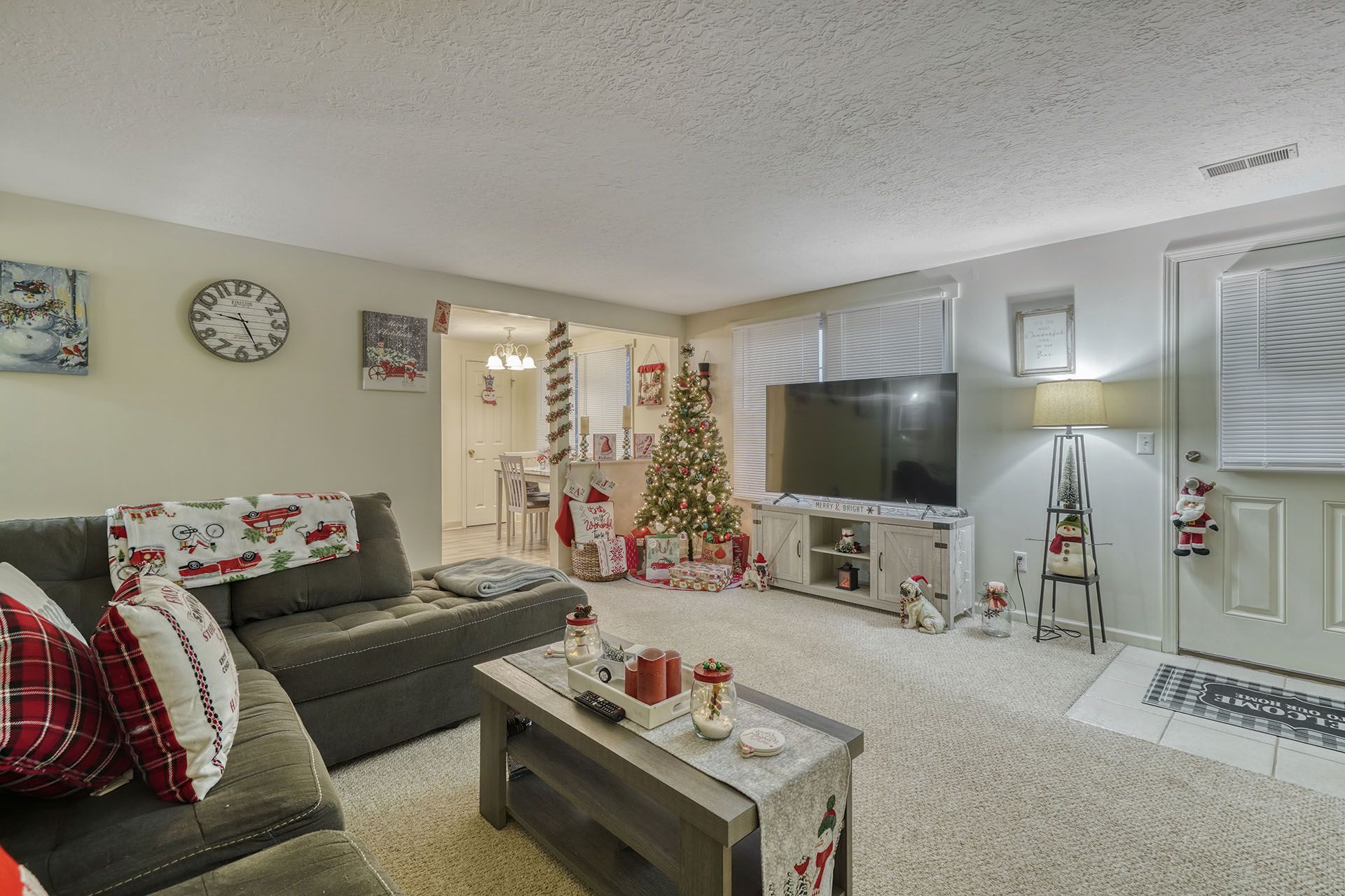 6137 Patriot Drive, Ontario, NY 14519