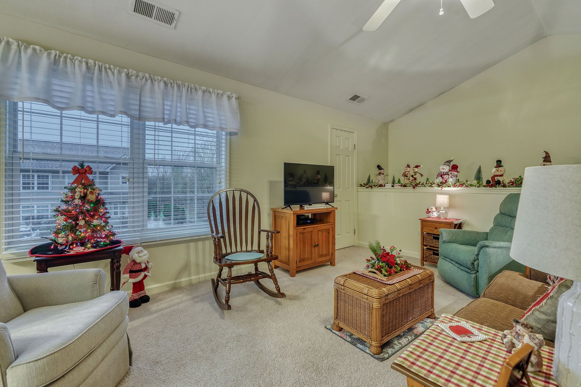 6137 Patriot Drive, Ontario, NY 14519