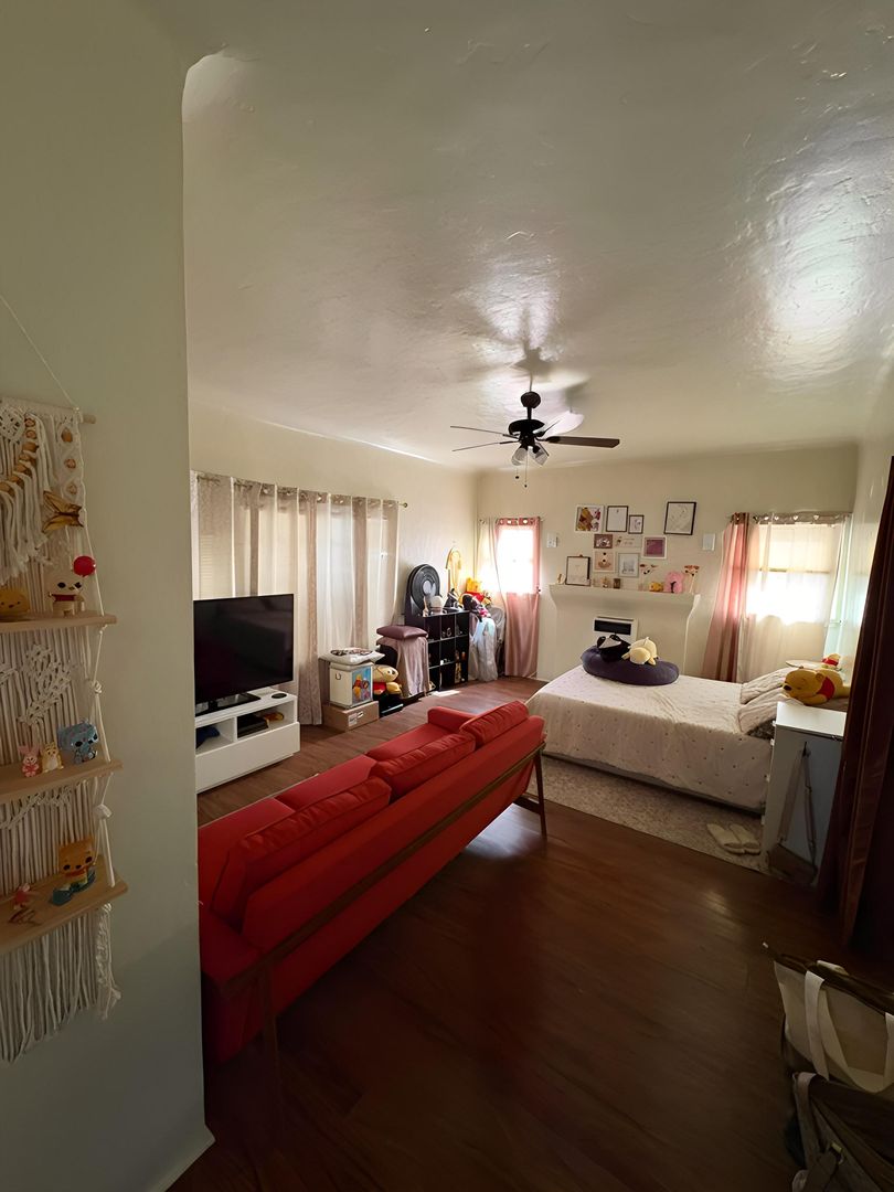 Los Angeles Apartment: 120 North Avenue 50