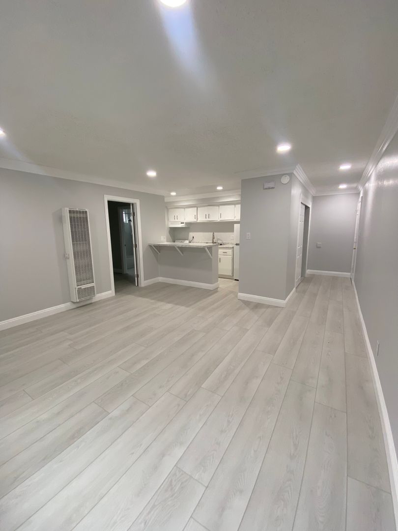 Port Hueneme Apartment: 236 E Pearl Street
