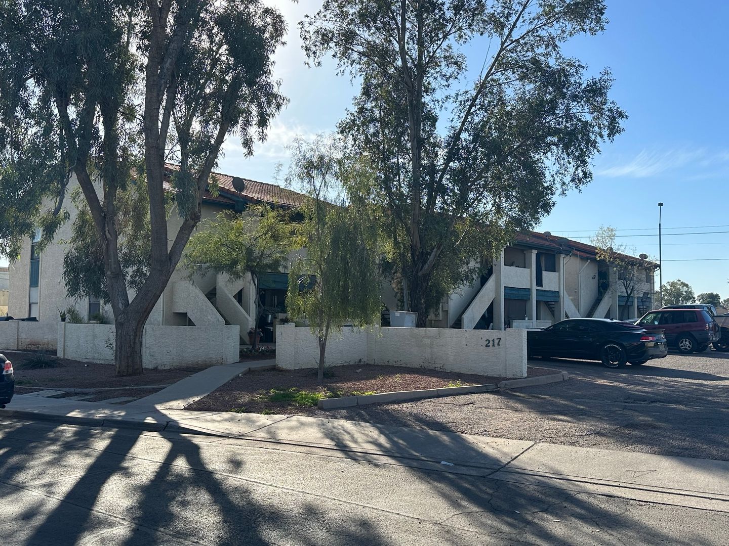Gilbert Apartment: 217 E. Washington Ave