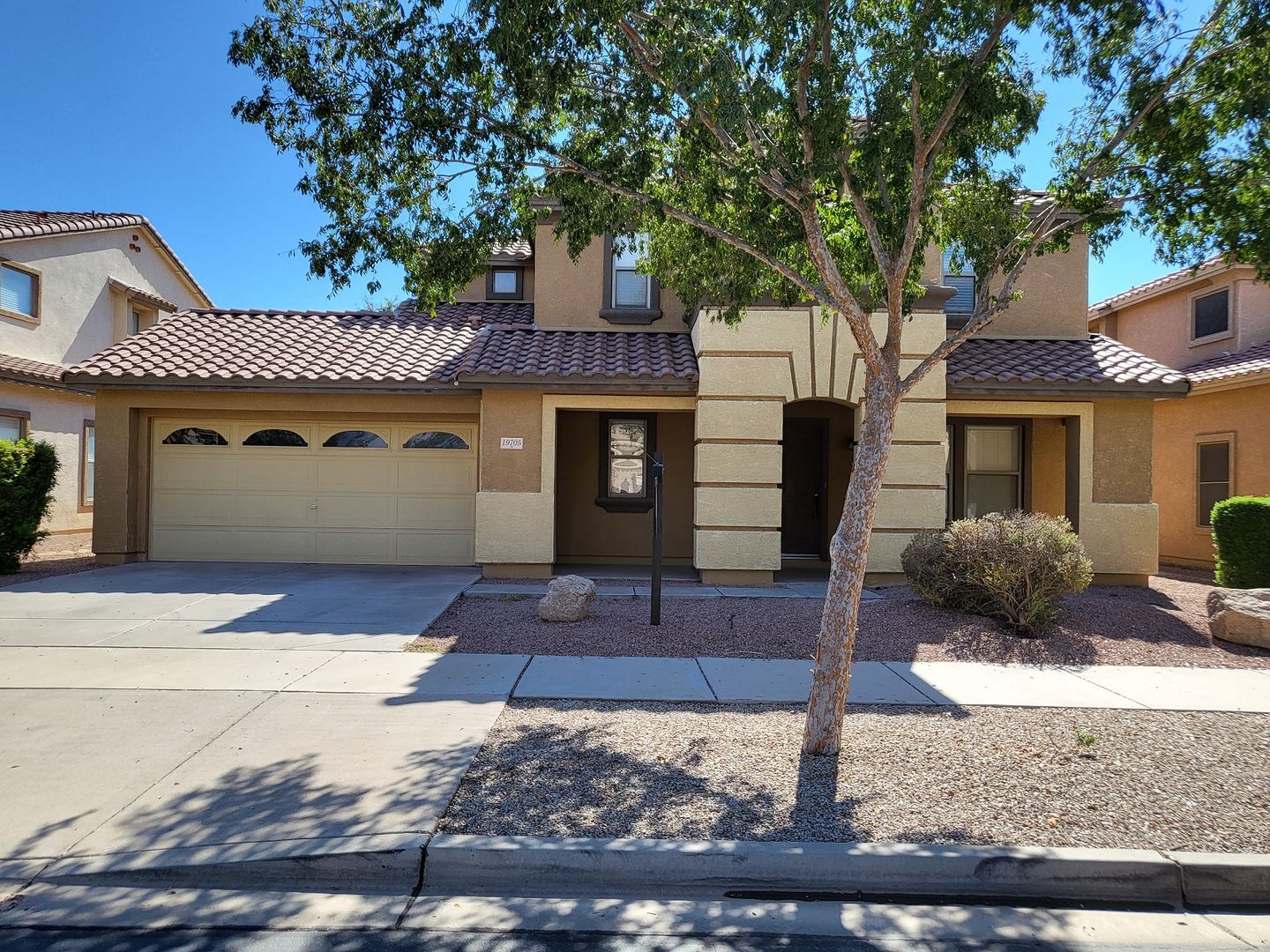 Queen Creek House: 19705 E. Emperor Blvd