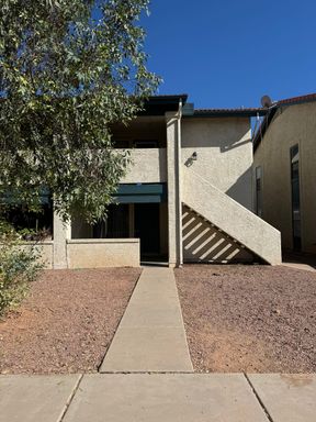 Updated 2BD/BA Unit in DT Gilbert for Rent! – photo 1