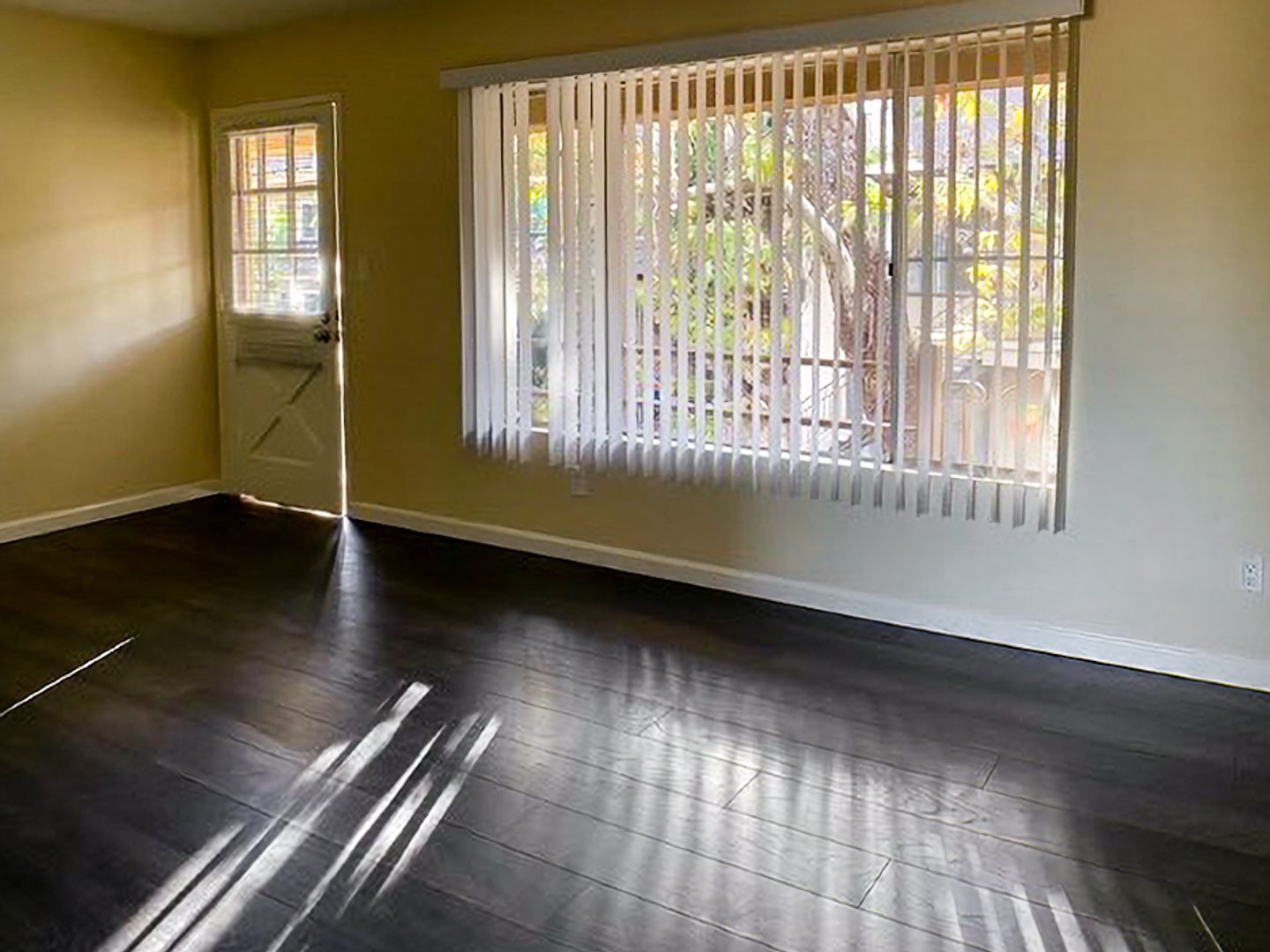 San Diego Apartment: 4201 Sixth Ave.