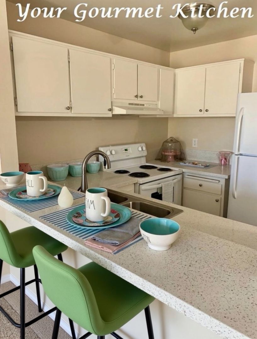 Redondo Beach Apartment: 420 South Catalina Avenue