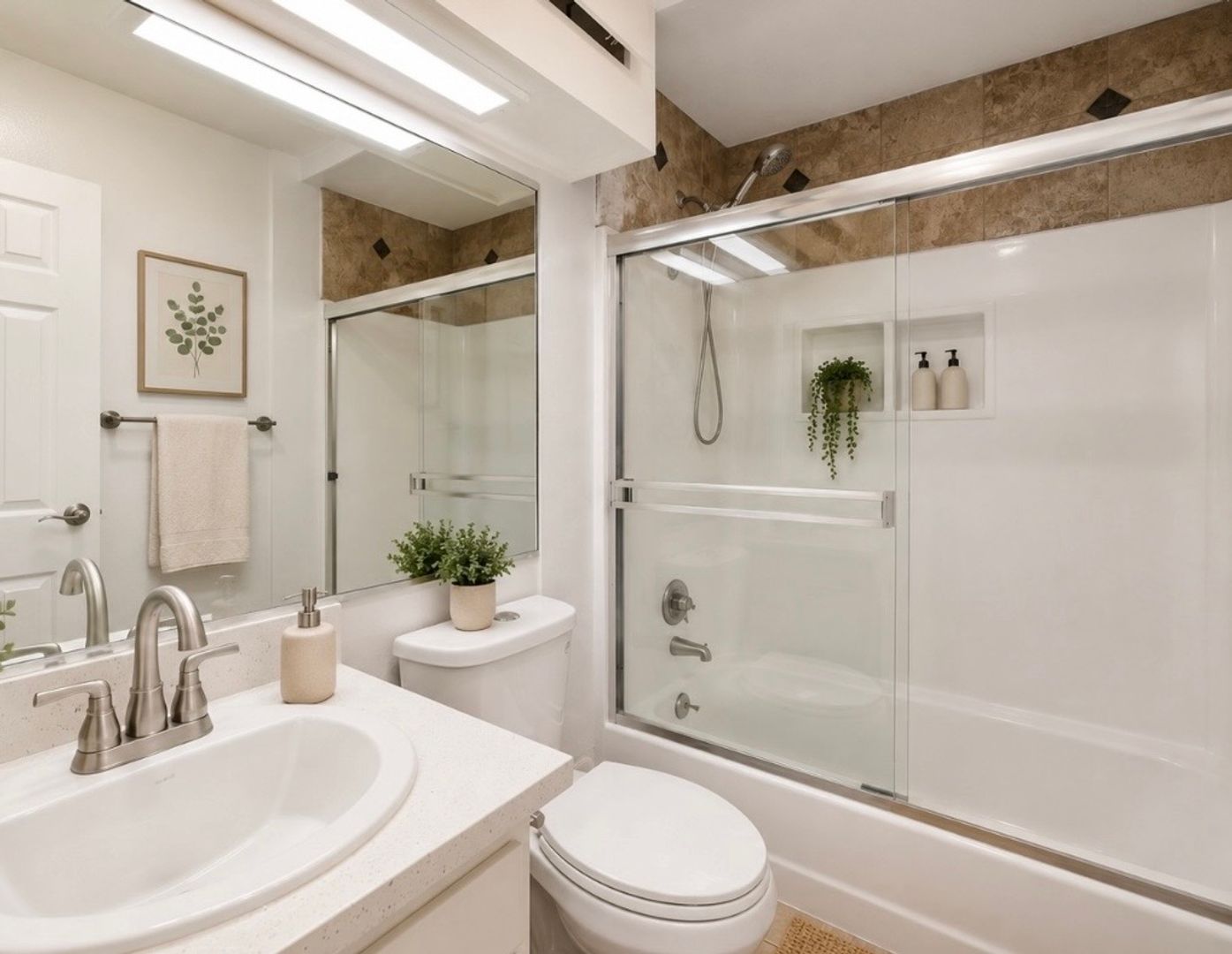 211 Crystal Cove Apts LLC 3 of 12