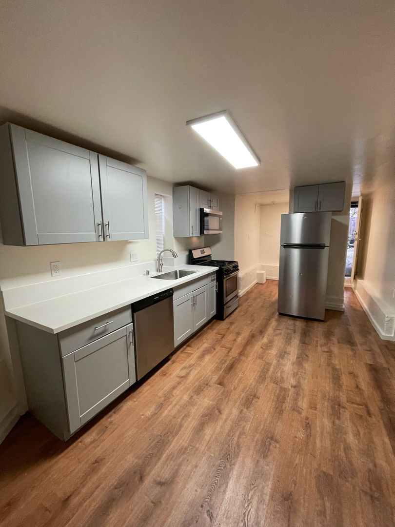 Oakland Apartment: 2519-2521 Martin Luther King