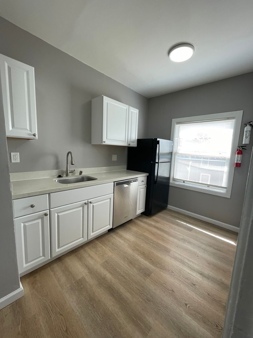 Oakland Apartment: 2915 Martin Luther King Jr Way