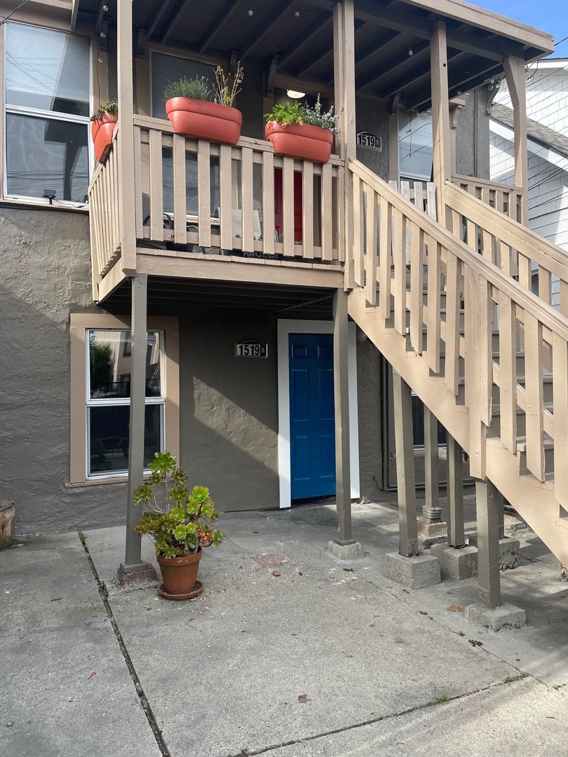 Oakland Apartment: 1519 Campbell